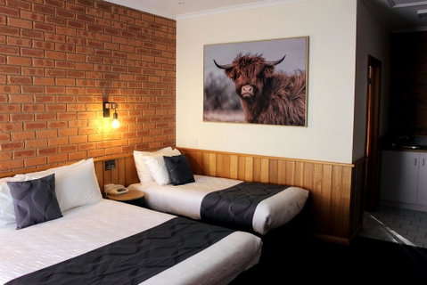 Golden River Motor Inn - Holiday Adelaide 2