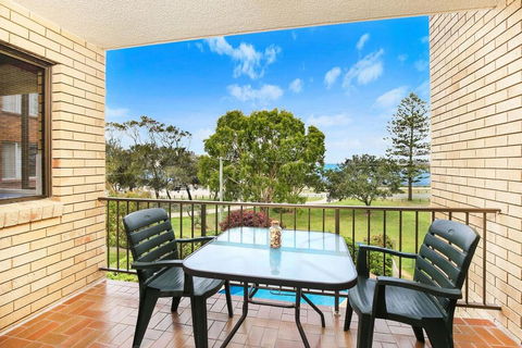 Golden Shores U7, 21 Landsborough Parade - Holiday Adelaide 1