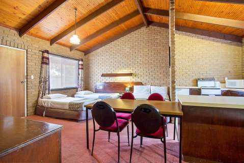 Goldfields Motel - Holiday Adelaide 3