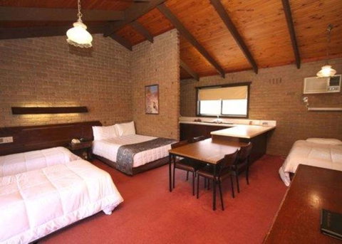 Goldfields Motel - Holiday Adelaide 1