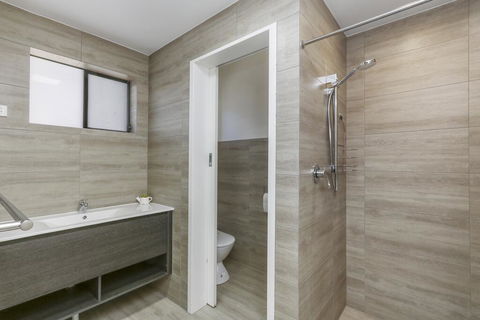 Gossan Street Units - Holiday Adelaide 1