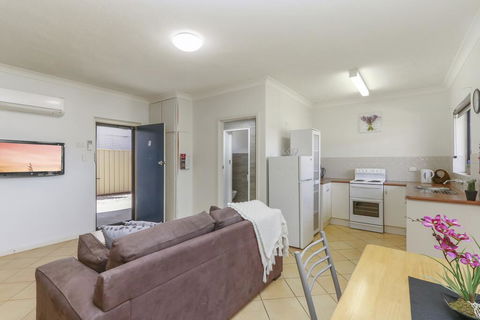 Gossan Street Units - Holiday Adelaide 3