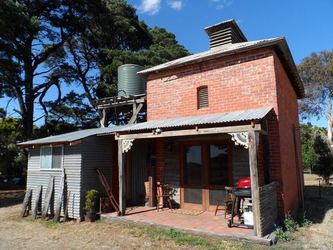 Grampians Historic Tobacco Kiln - Holiday Adelaide 0