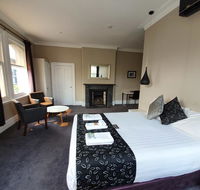 Grand Hotel - Holiday Adelaide