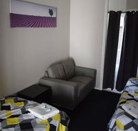 Grand Hotel Mount Morgan - Holiday Adelaide