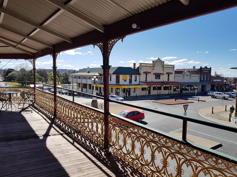 Great Central Hotel - Holiday Adelaide 1