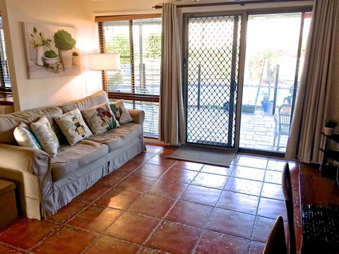 Great For Families.Pool & Kitchen - Holiday Adelaide 2