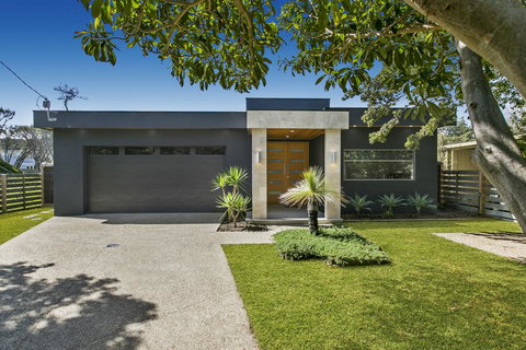 Great Scott! - Holiday Adelaide 1