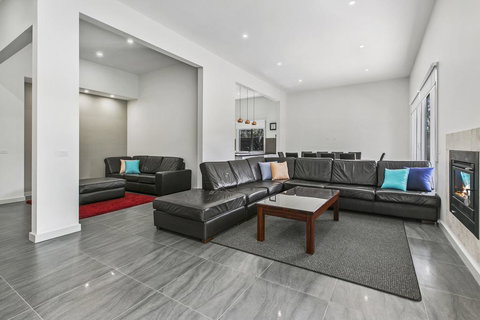 Great Scott! - Holiday Adelaide 3