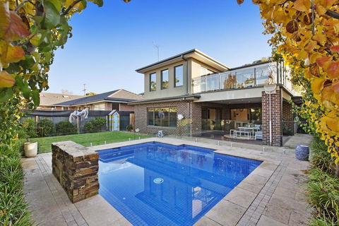 Hampton Haven With Pool For Families And A Max Of 8 Adults. - Holiday Adelaide 0