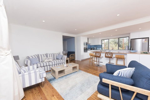 HAMPTONS - Holiday Adelaide 3