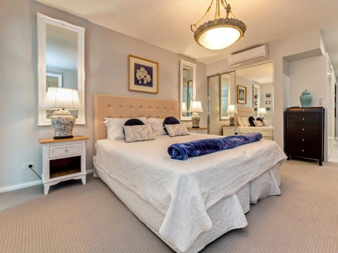 Hamptons Retreat @ Unit 259B Pacific Blue - Holiday Adelaide 1