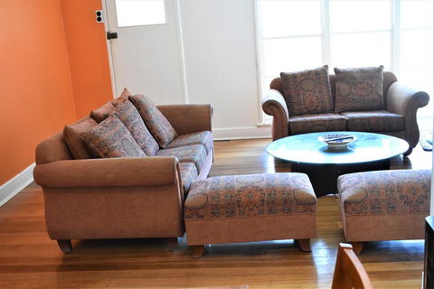 Happy Cozy House For Holidays, Beach, BBQ, Pet Friendly 35kms From CBD In Country Life Style !!! - Holiday Adelaide 3