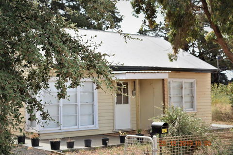 Happy Cozy House For Holidays, Beach, BBQ, Pet Friendly 35kms From CBD In Country Life Style !!! - Holiday Adelaide 0