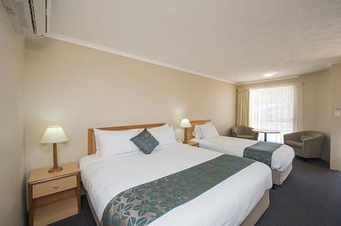 Harbour Sails Motor Inn - Holiday Adelaide 1