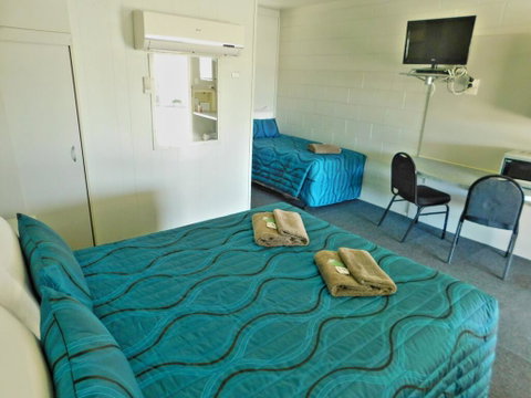 Hatton Vale Motel - Holiday Adelaide 1