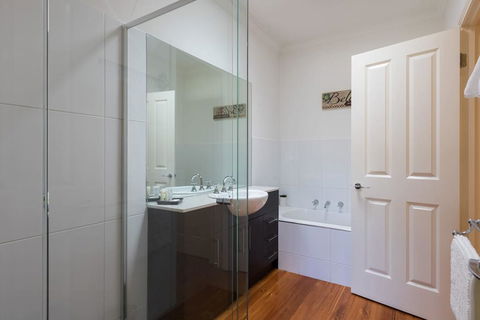 Healesville Cottage - Holiday Adelaide 2