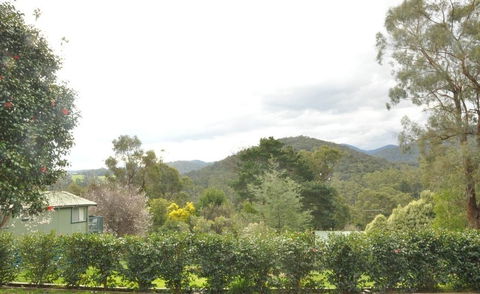 Healesville Maroondah View Motel - Holiday Adelaide 0