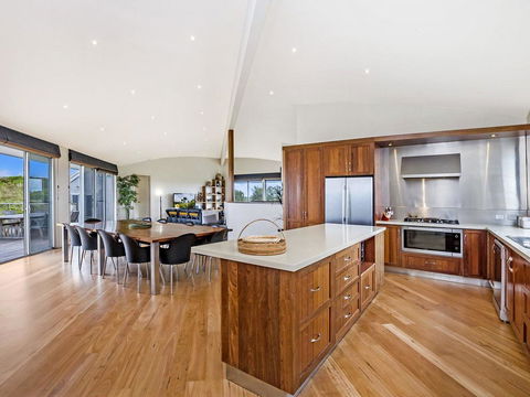 HEARN'S BEACH HOUSE - Holiday Adelaide 2