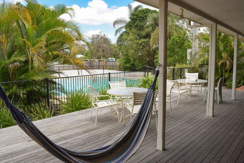 Hervey Bay Flashpackers - Holiday Adelaide 0