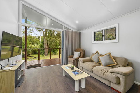 Hiddleston Retreat - Holiday Adelaide 0