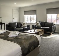 Hideaway on George - Holiday Adelaide