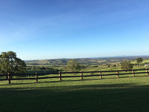 Hillview Cottages - Holiday Adelaide 0