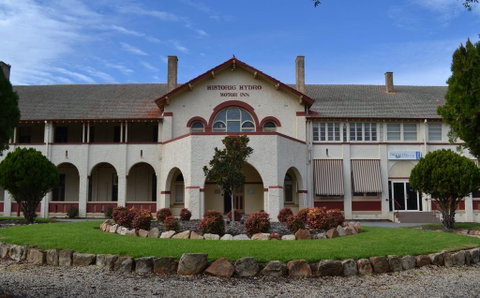 Historic Hydro Motor Inn - Holiday Adelaide 0