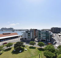 Honeysuckle Haven - harbour facing  walk to restaurants - Holiday Adelaide