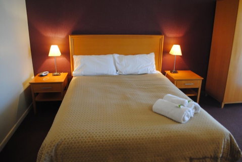 Horse & Jockey Hotel Motel - Holiday Adelaide 1