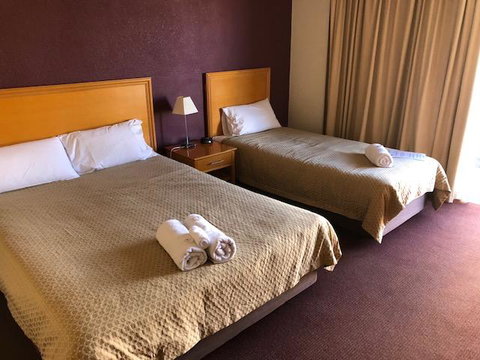 Horse & Jockey Hotel Motel - Holiday Adelaide 0