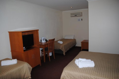 Horse & Jockey Hotel Motel - Holiday Adelaide 2
