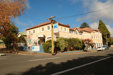 Hotel Blue - Holiday Adelaide 0