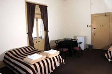 Hotel Metropolitan - Holiday Adelaide 2