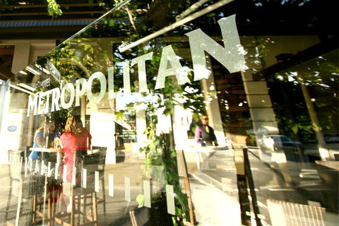 Hotel Metropolitan - Holiday Adelaide 0