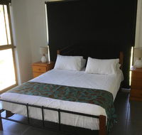 Island Dreams - Holiday Adelaide