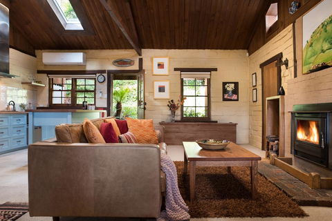 Italian Hill - Holiday Adelaide 0