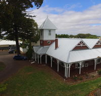 Ithaca 1896 Manor - Holiday Adelaide