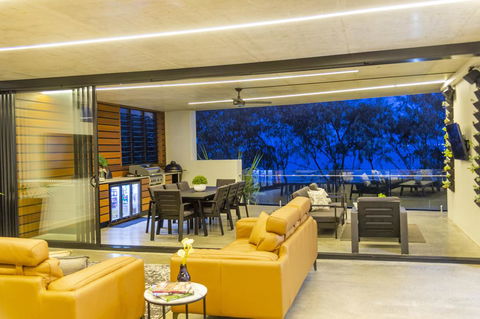 IVY Villas - Holiday Adelaide 1
