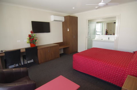 Jane Eliza Motor Inn - Holiday Adelaide 3