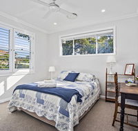 Jetty Splendour Guest Bedroom with Bathroom en-suite B'nB - Holiday Adelaide