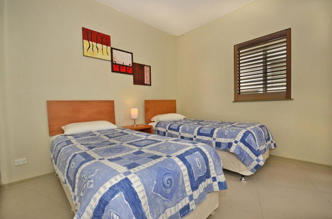 Jomar U1, 21 McIlwraith Street, Moffat Beach - Holiday Adelaide 1