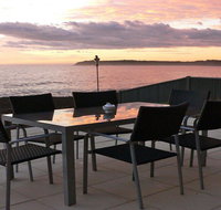 Jones's Beach House - perfect location with views - Holiday Adelaide