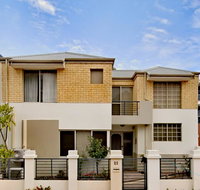 Joondalup Guest Home - Holiday Adelaide
