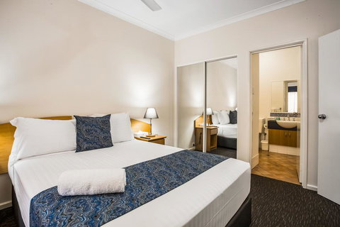 Karratha Central Apartments - Holiday Adelaide 0