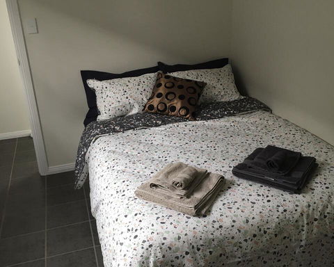 Kats BnB - Holiday Adelaide 0