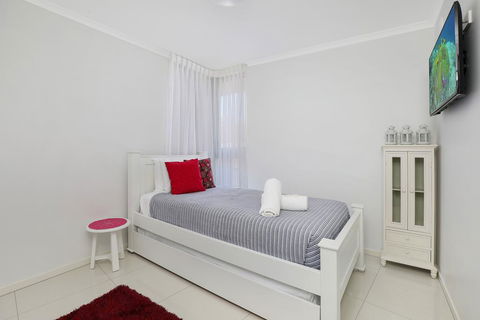 Kings Edge Holiday Apartments - Holiday Adelaide 2