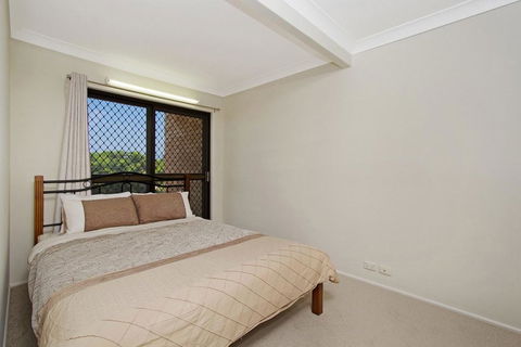 KINGSCLIFF HOLIDAY HOME ON THE HILL - SYD'S VIEW - Holiday Adelaide 0