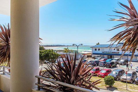 KINGSCLIFF OCEAN FRONT TERRACE 4 - Holiday Adelaide 1