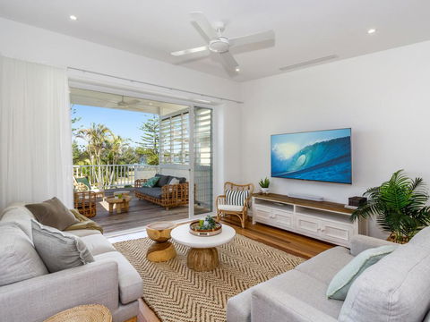 KINGY BEACH HOUSE @ 162 - Holiday Adelaide 0